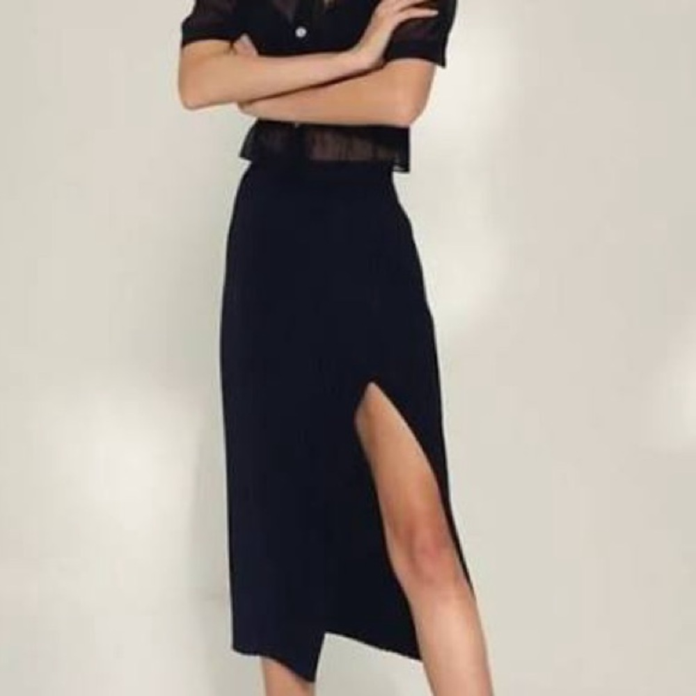 Wilfred Aritzia Knit Slit Midi Skirt Black Size Medium